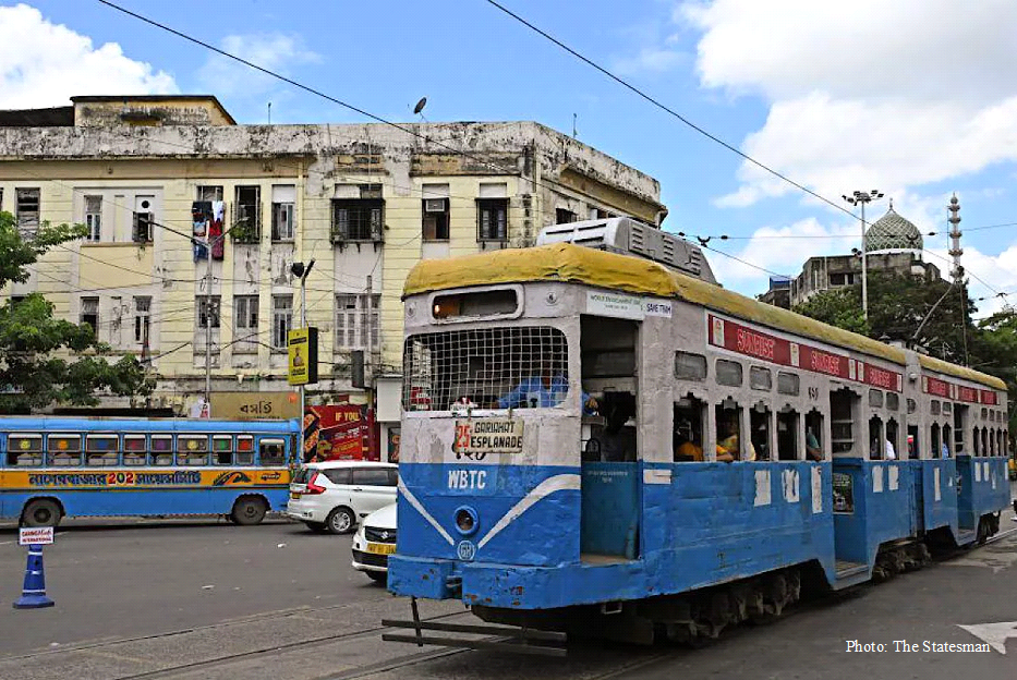 Kolkata needs trams, not battery-run buses